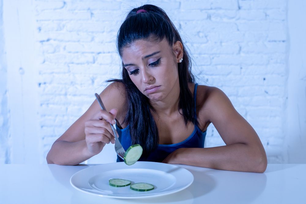 Challenging Dieting Myths: How Fad Diets Contribute to Eating Disorders